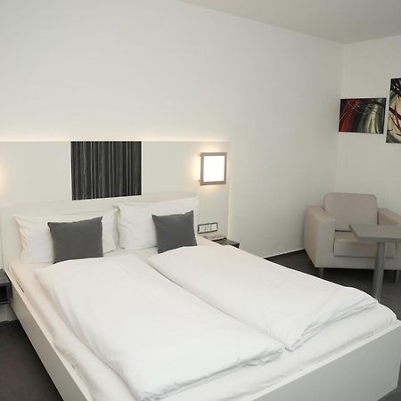 Weber Hotel Манхайм Екстериор снимка